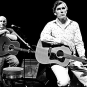 Go-betweens - List pictures