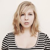 Julia Nunes - List pictures