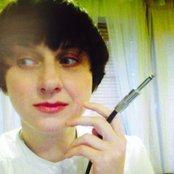 Ela Orleans - List pictures