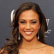 Jana Kramer - List pictures