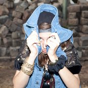 D E N A - List pictures