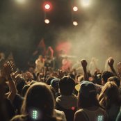 Hillsong Young And Free - List pictures