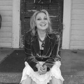 Sunny Sweeney - List pictures