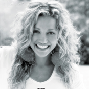 Fanny Lú - List pictures