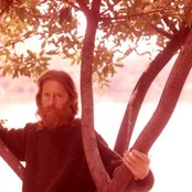 Eden Ahbez - List pictures