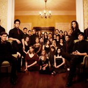 The Family Crest - List pictures