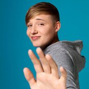 Isac Elliot - List pictures