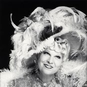 Mae West - List pictures