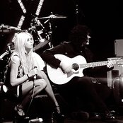 Pretty Reckless - List pictures