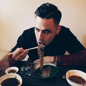 Ta-ku - List pictures