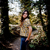 Joyce Jonathan - List pictures