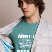 Dean Geyer - List pictures