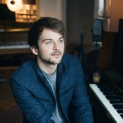 Nils Frahm - List pictures