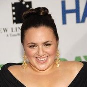 Nikki Blonsky - List pictures