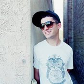 A-trak - List pictures