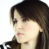 Olivia Broadfield - List pictures