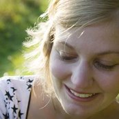 Sally Shapiro - List pictures