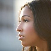 Melanie Fiona - List pictures