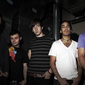 Sparks The Rescue - List pictures