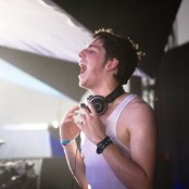 Porter Robinson - List pictures
