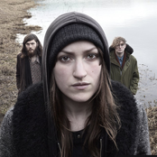 Esben And The Witch - List pictures