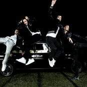 Van She - List pictures