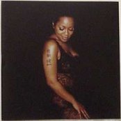 Monifah - List pictures