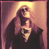 Razor - List pictures