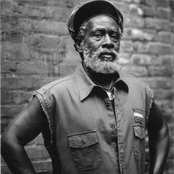 Burning Spear - List pictures