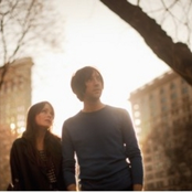 Hundred In The Hands - List pictures