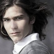 Amaury Vassili - List pictures