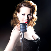 Molly Ringwald - List pictures