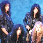 Kiss - List pictures