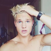 Benjamin - List pictures