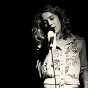 Beth Rowley - List pictures