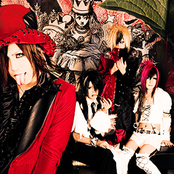 Vanessa - List pictures