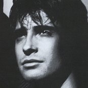 Valentino - List pictures