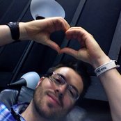 Danny Gokey - List pictures