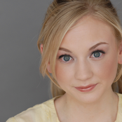 Emily Kinney - List pictures