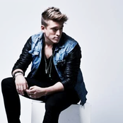 Danny Saucedo - List pictures