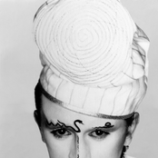 Visage - List pictures