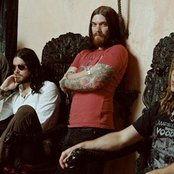 Shinedown - List pictures