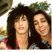 Enuff Z'nuff - List pictures