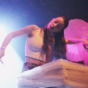 Hana - List pictures