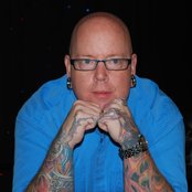 Mike Jones - List pictures