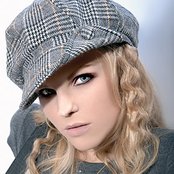 Ana Johnsson - List pictures