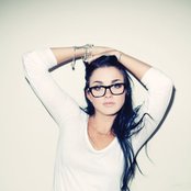 Annabel Fay - List pictures