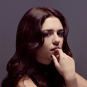 Dominique - List pictures