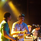 Salmonella Dub - List pictures