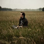 Peter Broderick - List pictures